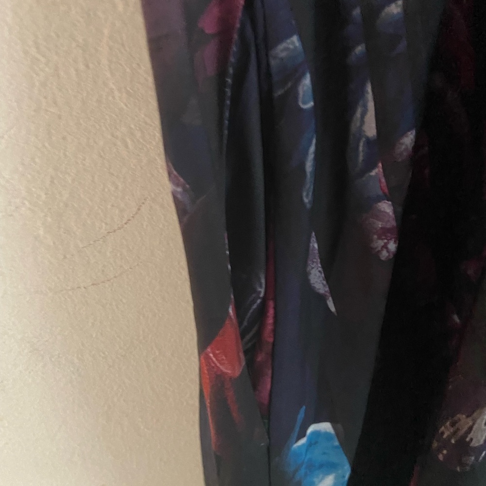 Floral Dress 👗 - Picture 4 of 7